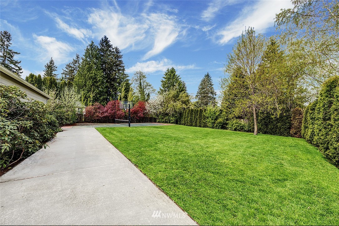 2905 Russet Road Brier, WA 98036 - Photo 24 of 25 Gallery Image 24