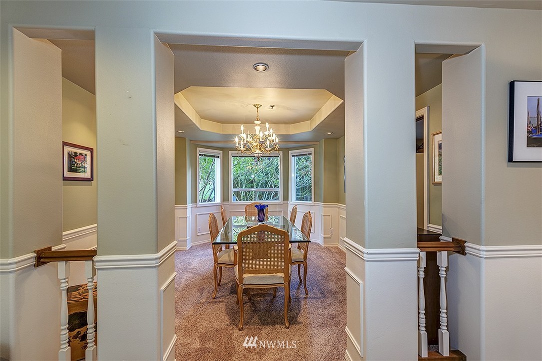 2905 Russet Road Brier, WA 98036 - Photo 9 of 25 Gallery Image 9