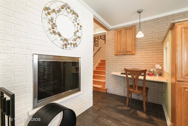 128 South Linden Avenue Elmhurst, IL 60126 - Photo 10 of 20