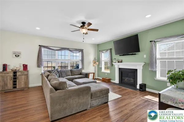$699,000 | 5053 Lilac Drive, Schnecksville, PA 18078