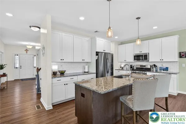 $699,000 | 5053 Lilac Drive, Schnecksville, PA 18078