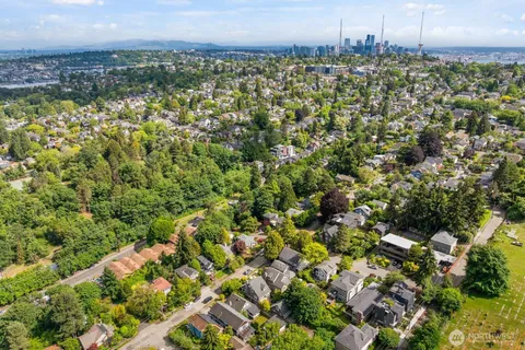 $1,995,000 | 2711 4th Avenue West, Seattle, WA 98119