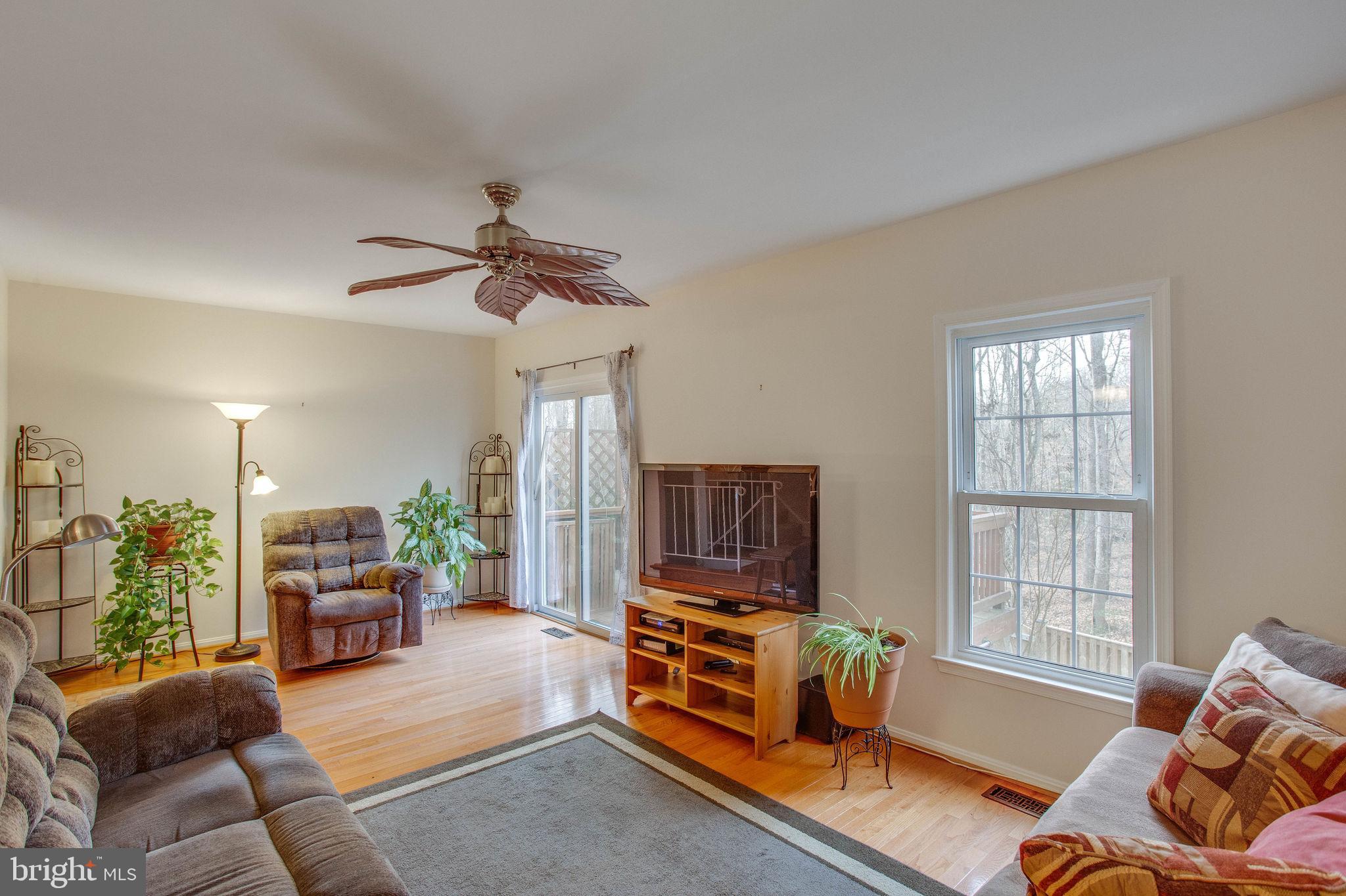 7416 Spring Tree Drive Springfield, VA 22153 - Photo 13 of 53 Lots of space to invite family and friends!