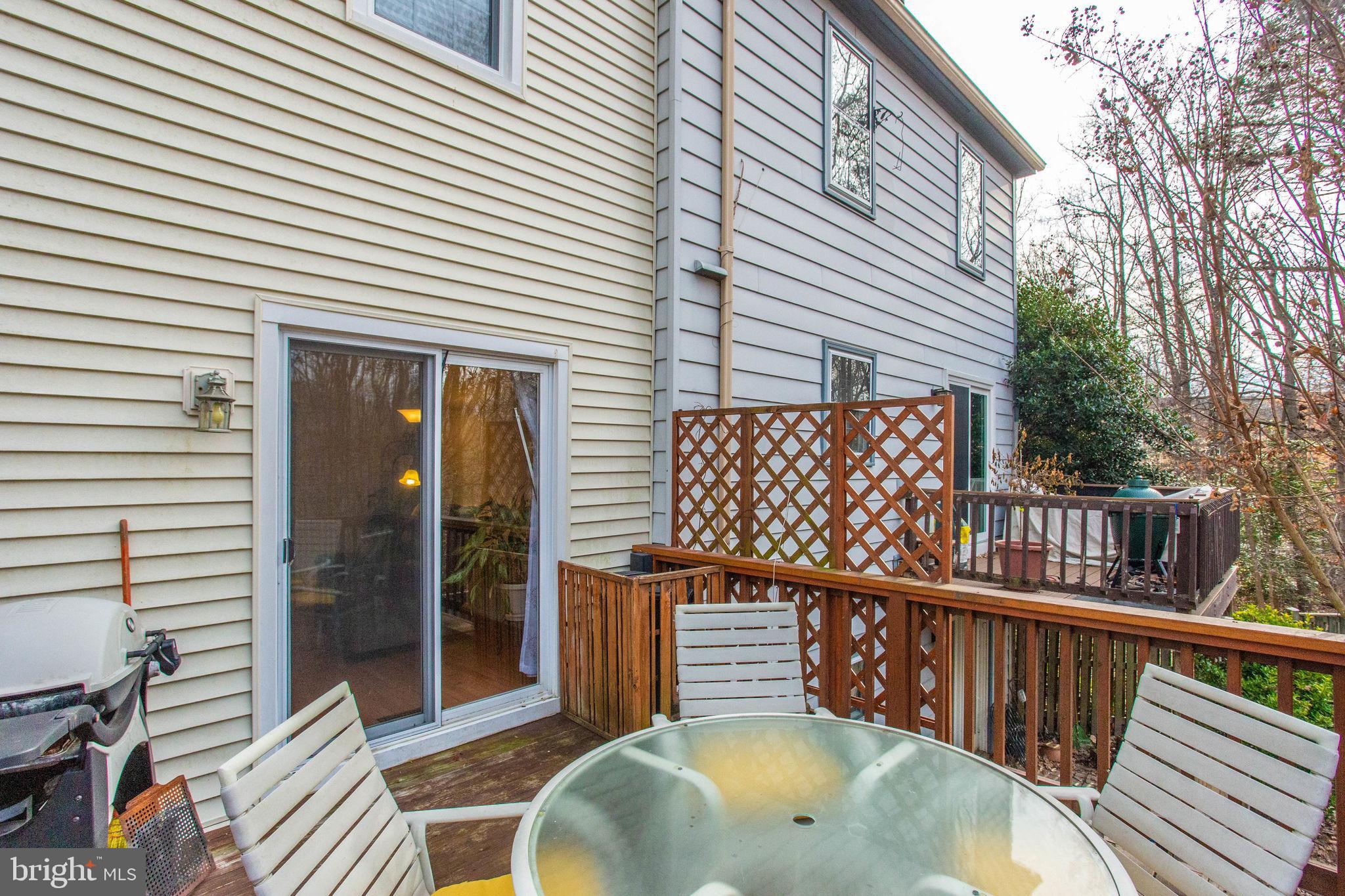 7416 Spring Tree Drive Springfield, VA 22153 - Photo 16 of 53 Privacy screen