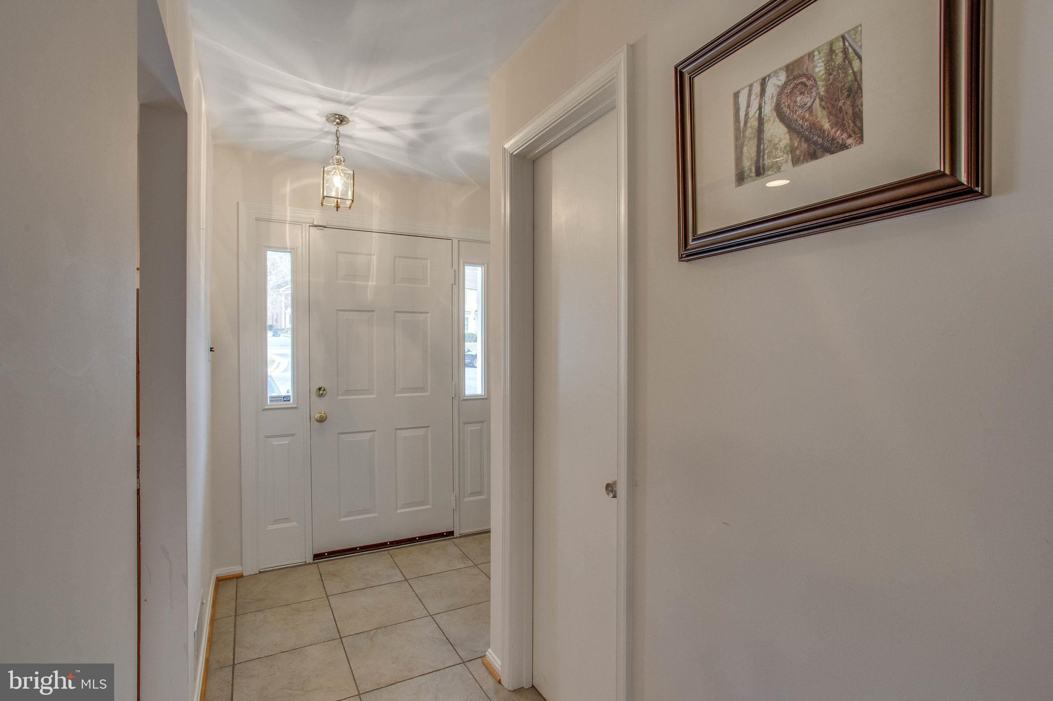 7416 Spring Tree Drive Springfield, VA 22153 - Photo 6 of 53 Inviting entryway