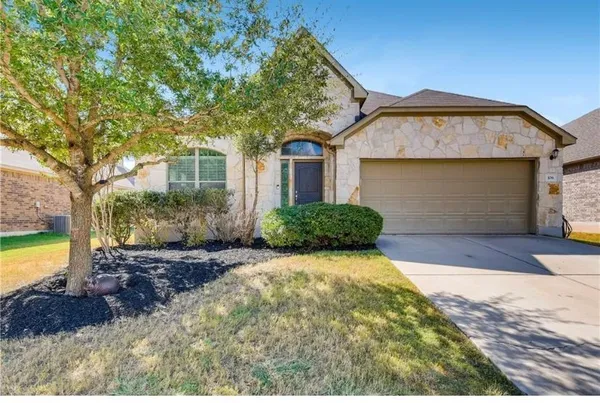 $2,200 | 108 Wallin Farms Drive, Hutto, TX 78634
