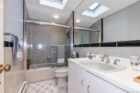 $1,899,000 | 1 The Brae, Woodbury, NY 11797