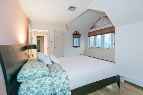 $1,899,000 | 1 The Brae, Woodbury, NY 11797