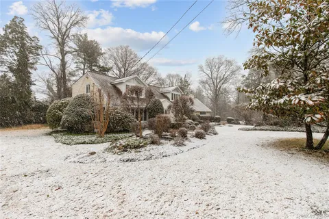 $1,899,000 | 1 The Brae, Woodbury, NY 11797
