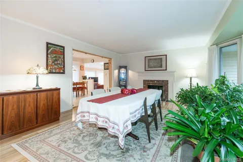 $1,899,000 | 1 The Brae, Woodbury, NY 11797