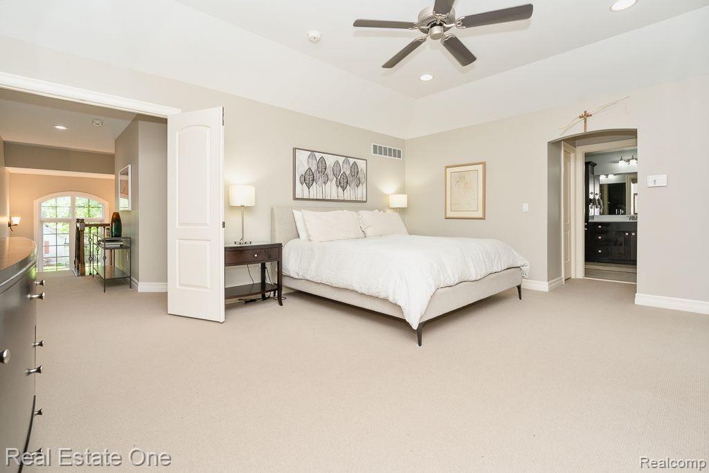 1004 1st Street Rochester, MI 48307 - Photo 23 of 34