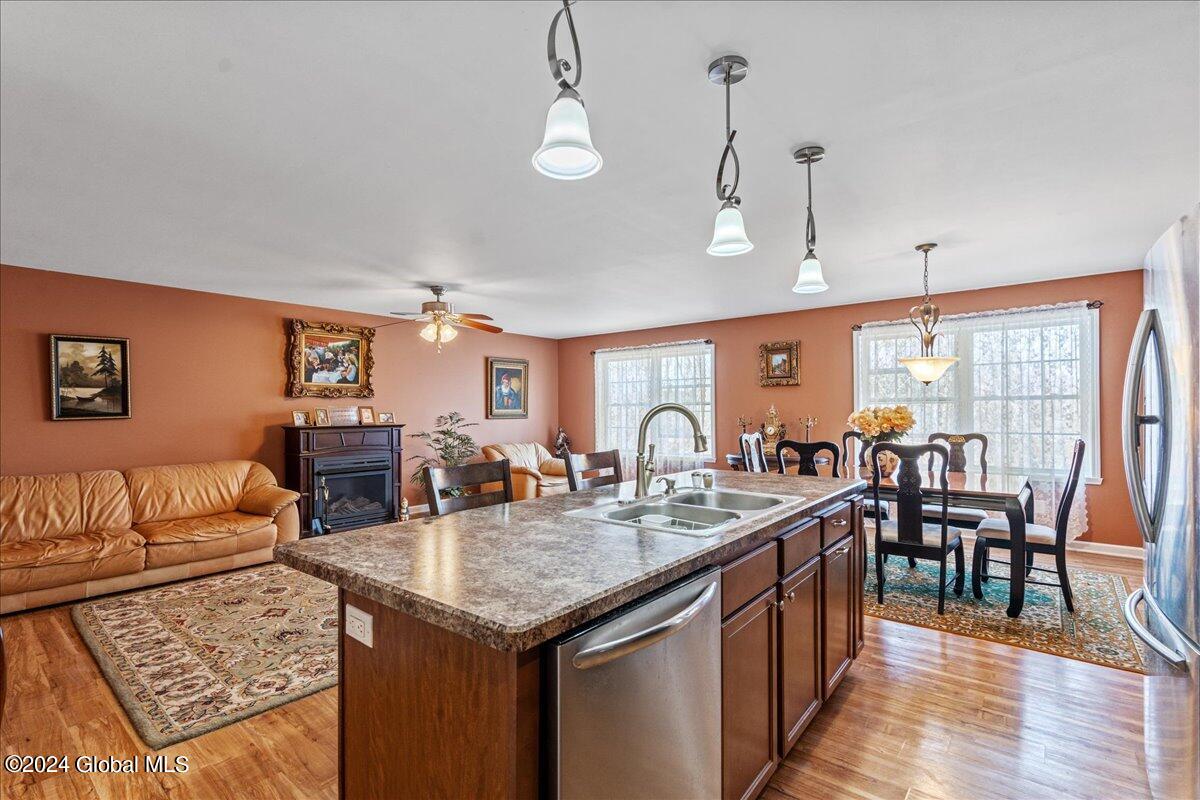 22 Cobblestone Court Rotterdam, NY 12306 - Photo 13 of 22 21-22 Cobblestone-27