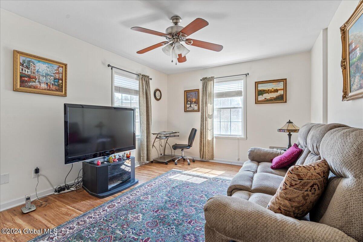 22 Cobblestone Court Rotterdam, NY 12306 - Photo 19 of 22 09-22 Cobblestone-16
