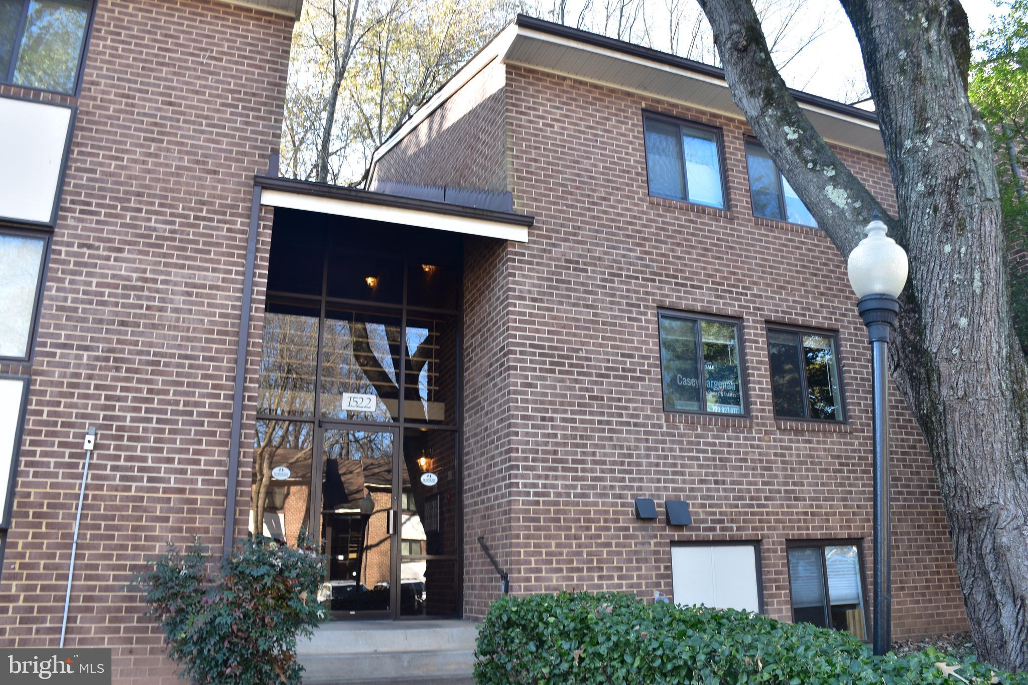 1522 Northgate Square, Unit 12B Reston, VA 20190 - Photo 11 of 15 Gallery Image 11