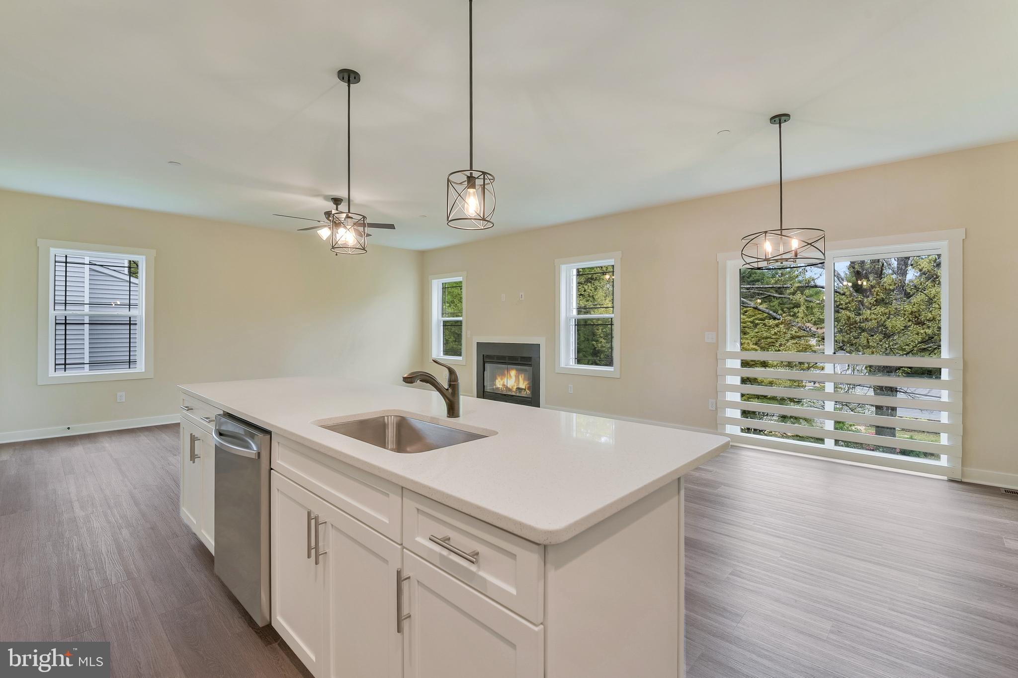 314 Caldwell Road Pasadena, MD 21122 - Photo 23 of 62 KITCHEN W/ISLAND