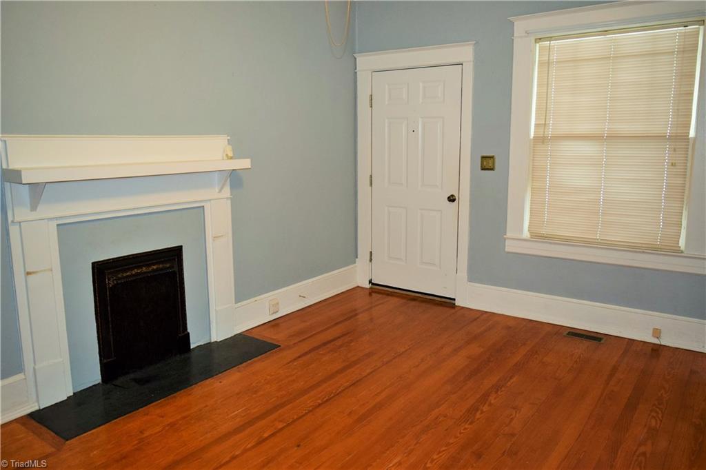 209 East Decatur Street Madison, NC 27025 - Photo 3 of 17 Living Room