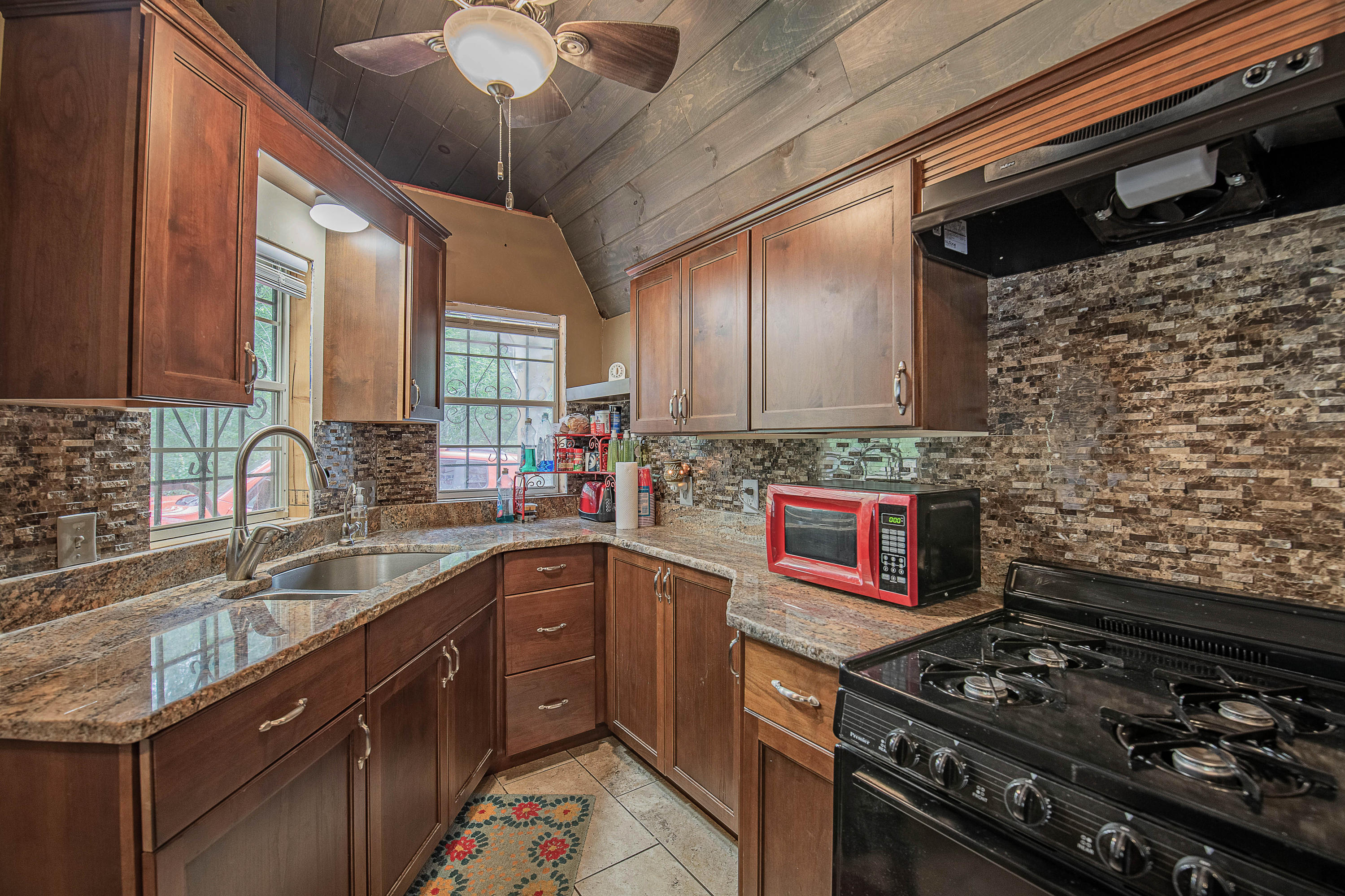 918 Stinnett Ridge Road Cosby, TN 37722 - Photo 5 of 15 5D3_3310-HDR