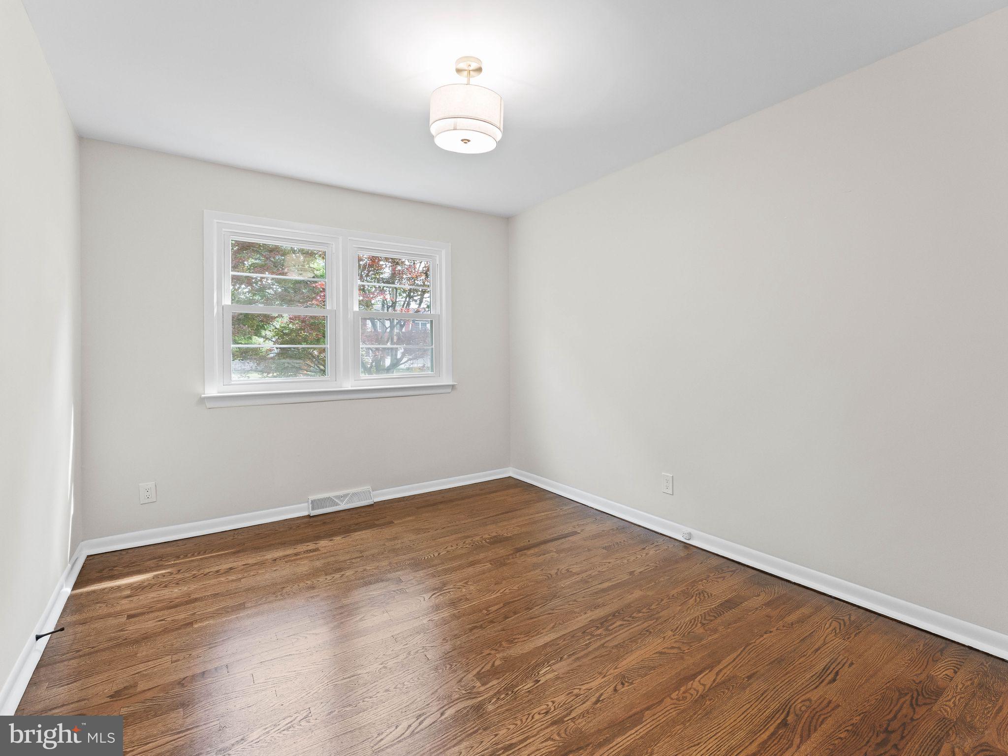 20 Rockland Road Ewing, NJ 08638 - Photo 17 of 27