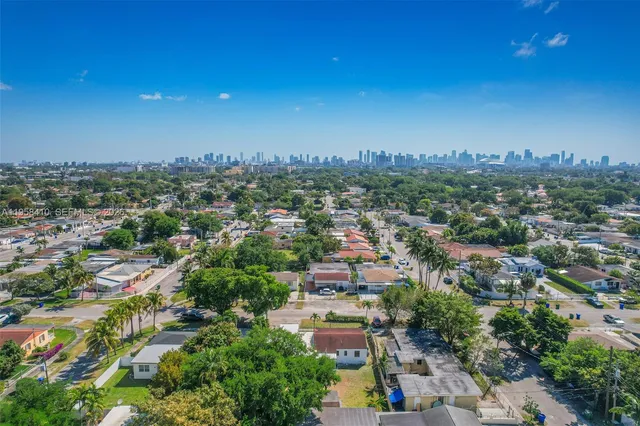 $1,100 | Grapeland Heights Estates, Miami, FL 33125