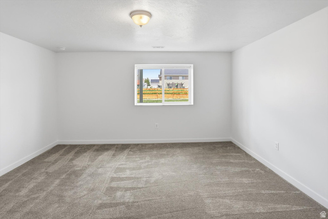 3636 West 910 South Syracuse, UT 84075 - Photo 14 of 70 Neutral tone wall finishes
