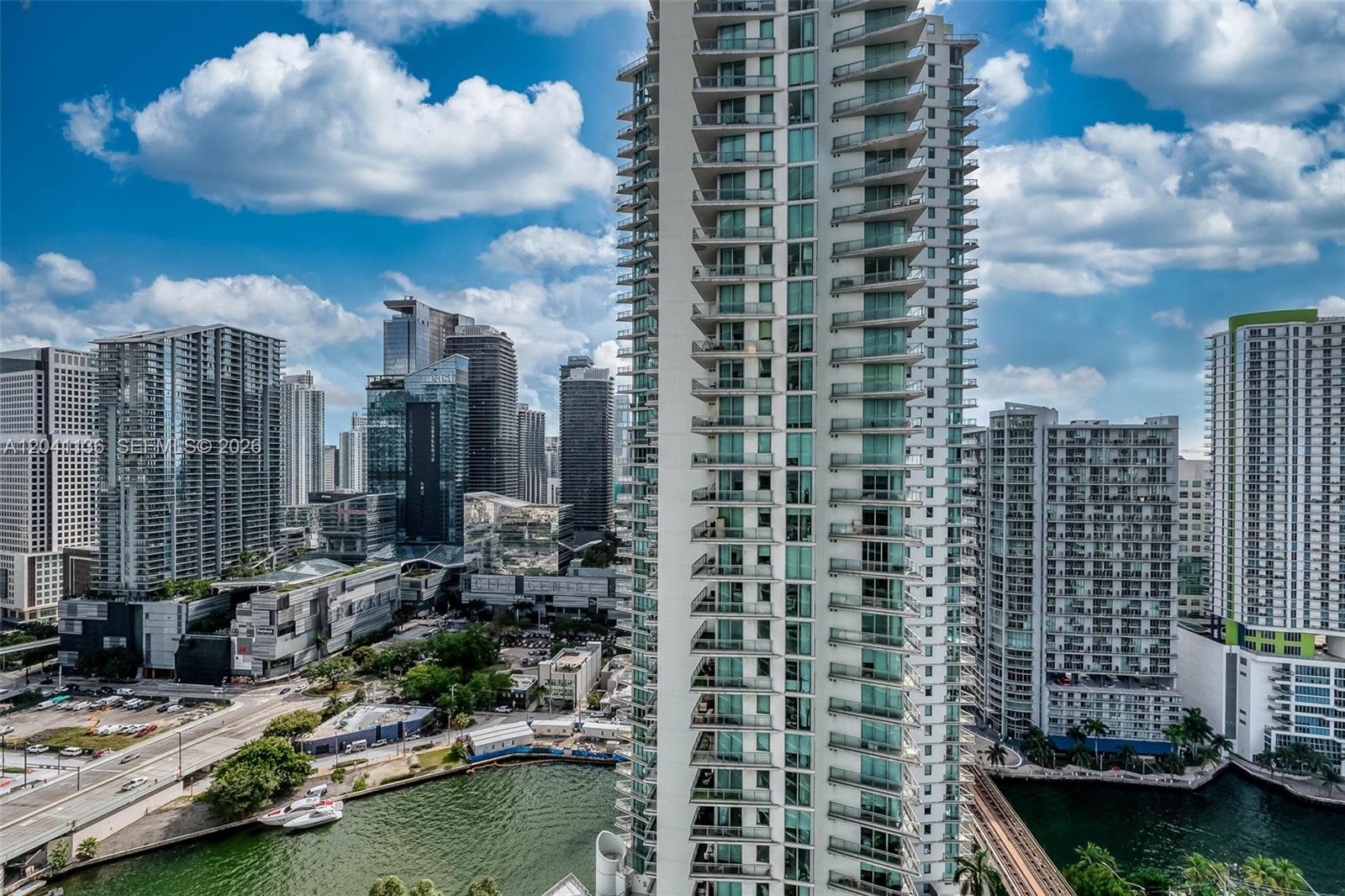 90 Southwest 3rd Street, Unit 3211 Miami, FL 33130 - Photo 3 of 27