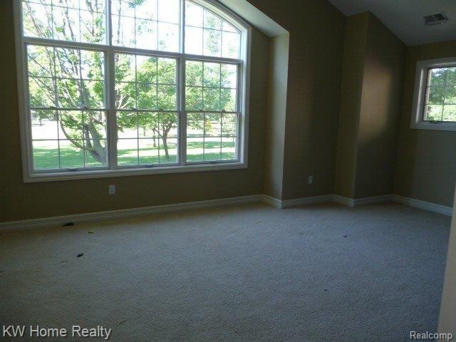 2107 Windemere Road Birmingham, MI 48009 - Photo 23 of 24 P1010796