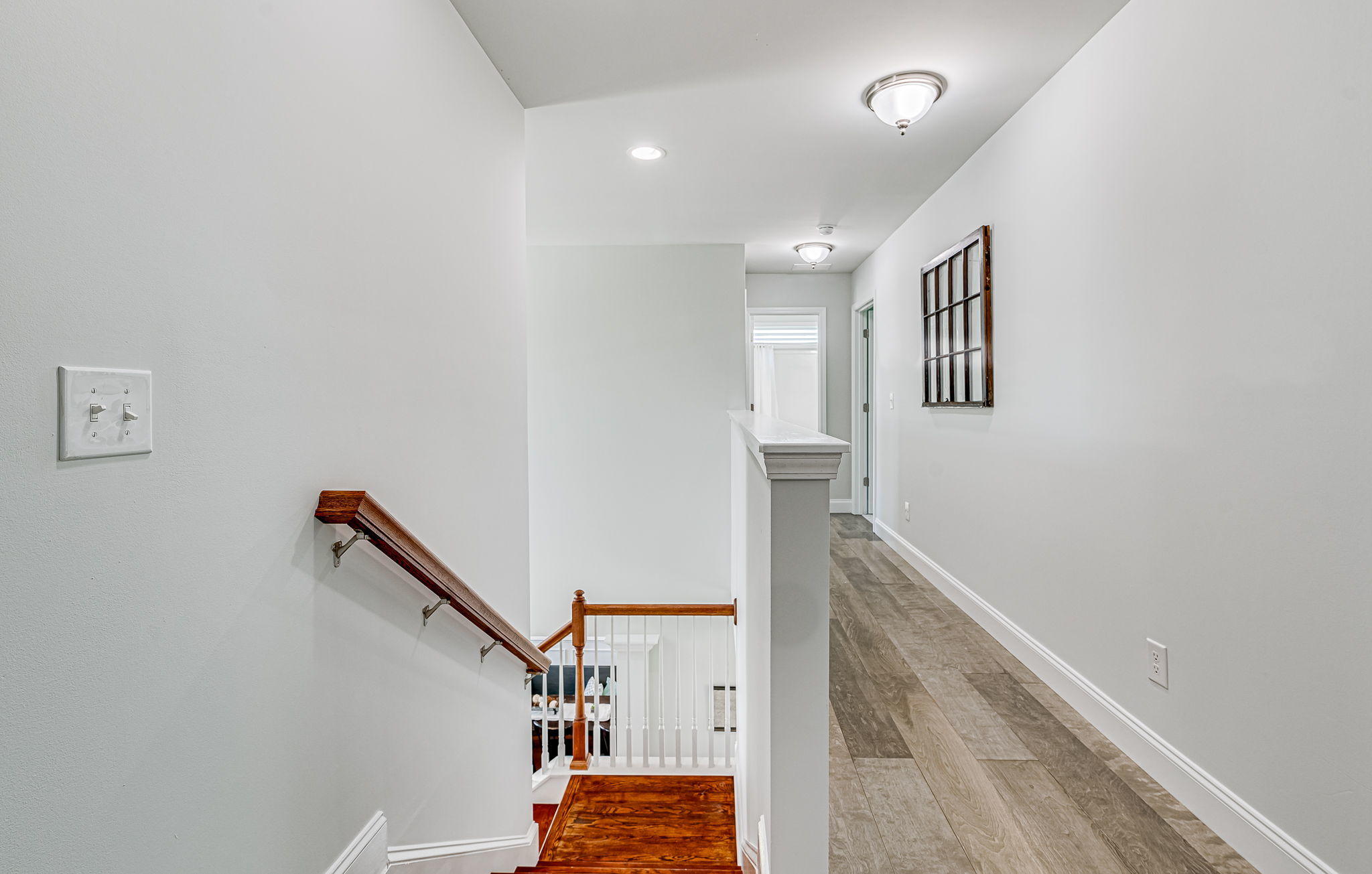 1049 Harbortowne Road Charleston, SC 29412 - Photo 21 of 44 2nd Floor - Hallway