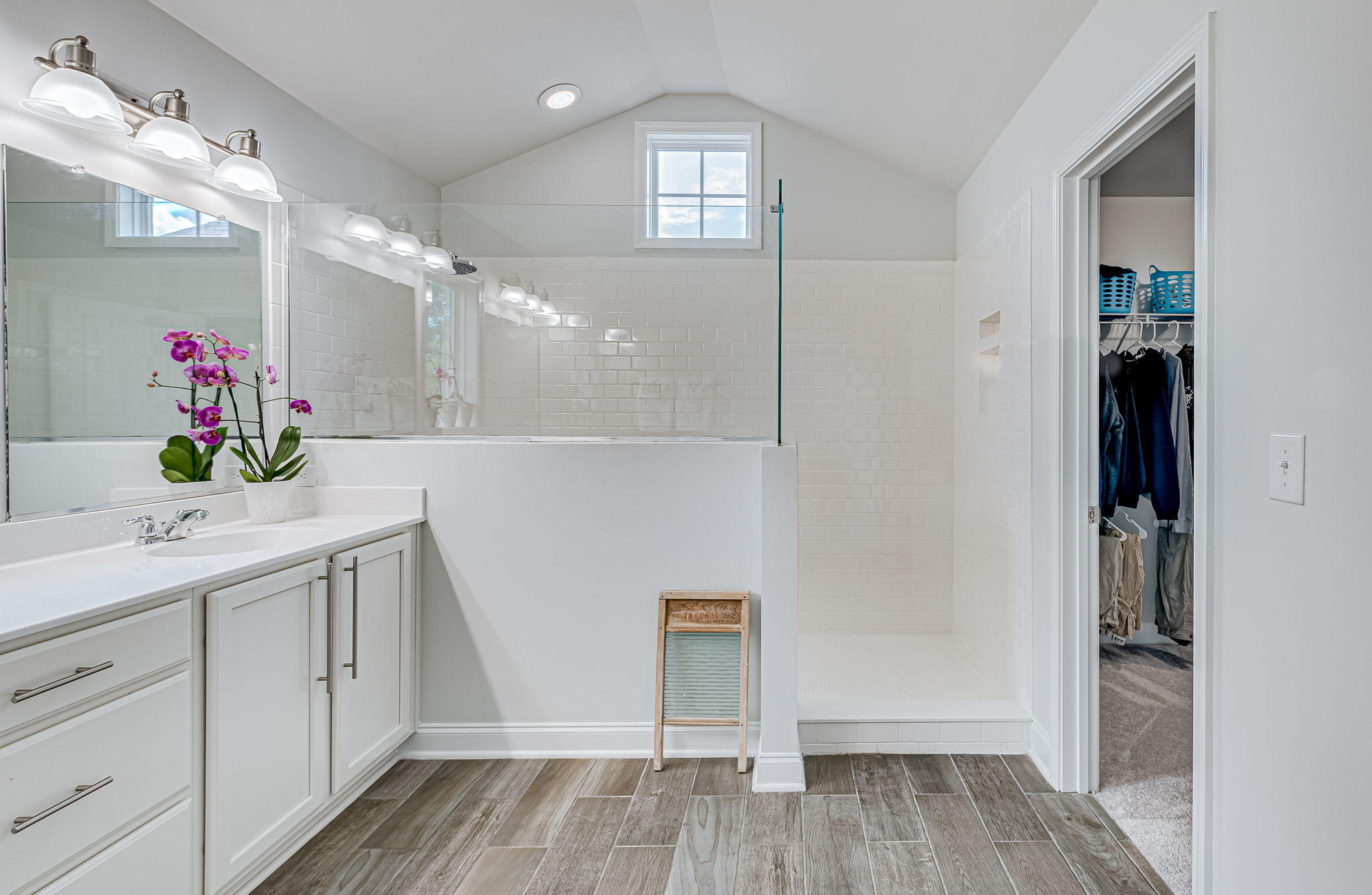 1049 Harbortowne Road Charleston, SC 29412 - Photo 25 of 44 Spa-like Master Bath