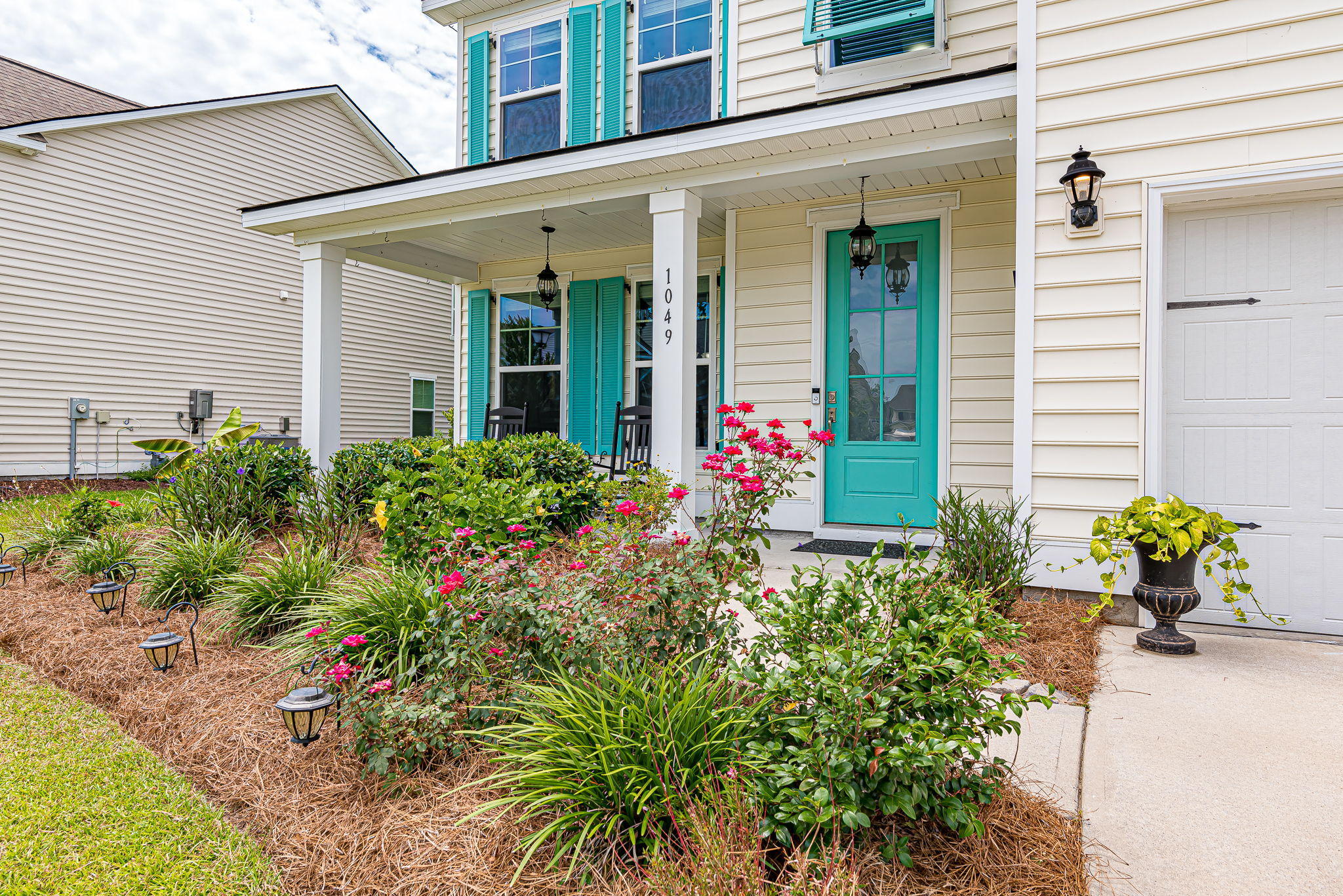 1049 Harbortowne Road Charleston, SC 29412 - Photo 4 of 44 Front Entry