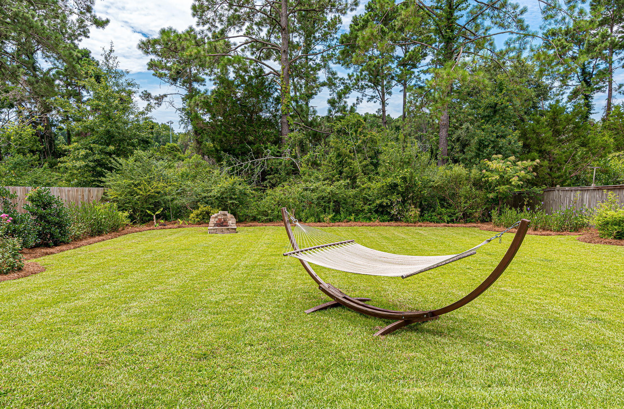 1049 Harbortowne Road Charleston, SC 29412 - Photo 37 of 44 Backyard Bliss