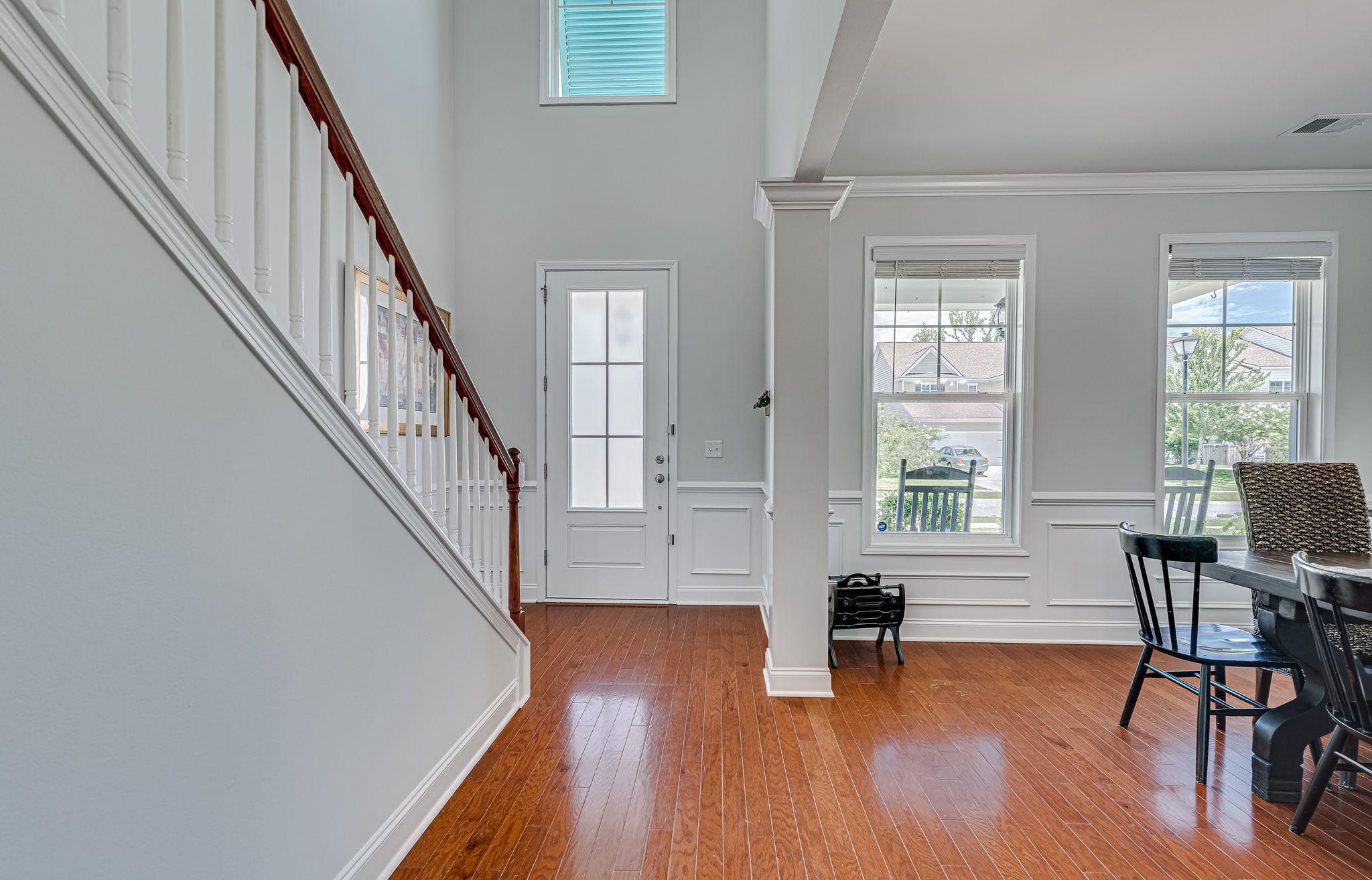 1049 Harbortowne Road Charleston, SC 29412 - Photo 6 of 44 Airy Entry