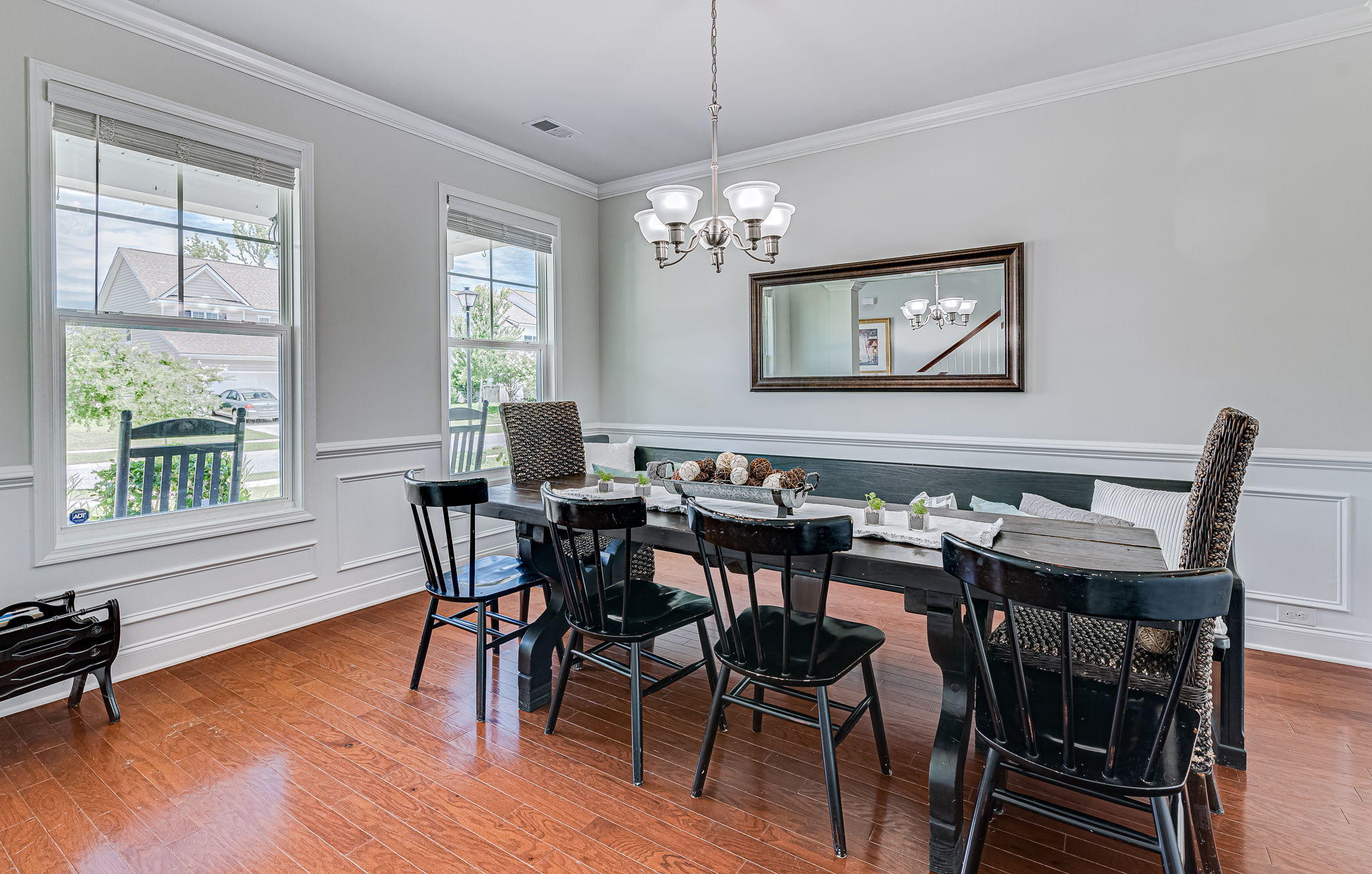 1049 Harbortowne Road Charleston, SC 29412 - Photo 9 of 44 Dining Room