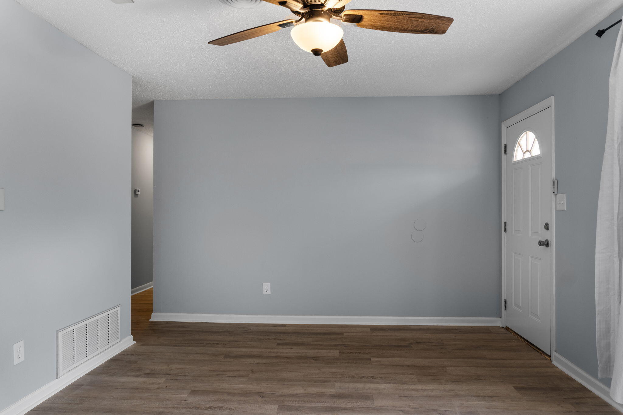 3015 Thomas Lane Augusta, GA 30906 - Photo 8 of 25 living room