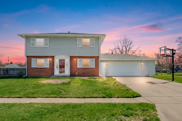 $275,000 | 6733 Amberly Street, Portage, MI 49024