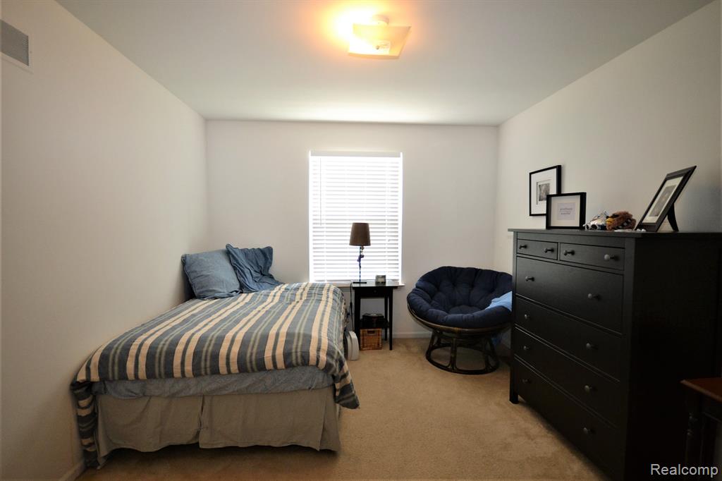 4890 Spring Meadow Drive Clarkston, MI 48348 - Photo 15 of 23