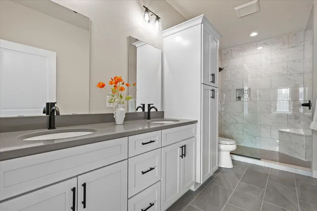 $524,900 | 7039 Stonewood Lane, Lannon, WI 53046