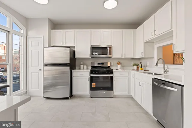 $995,000 | 3110 9th Road North, Arlington, VA 22201