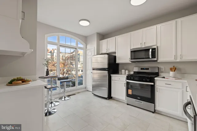 $995,000 | 3110 9th Road North, Arlington, VA 22201