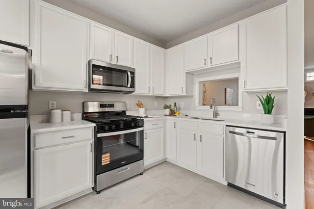 $995,000 | 3110 9th Road North, Arlington, VA 22201