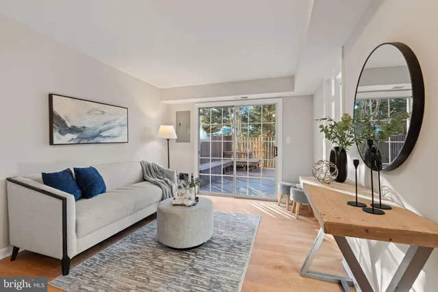 $995,000 | 3110 9th Road North, Arlington, VA 22201