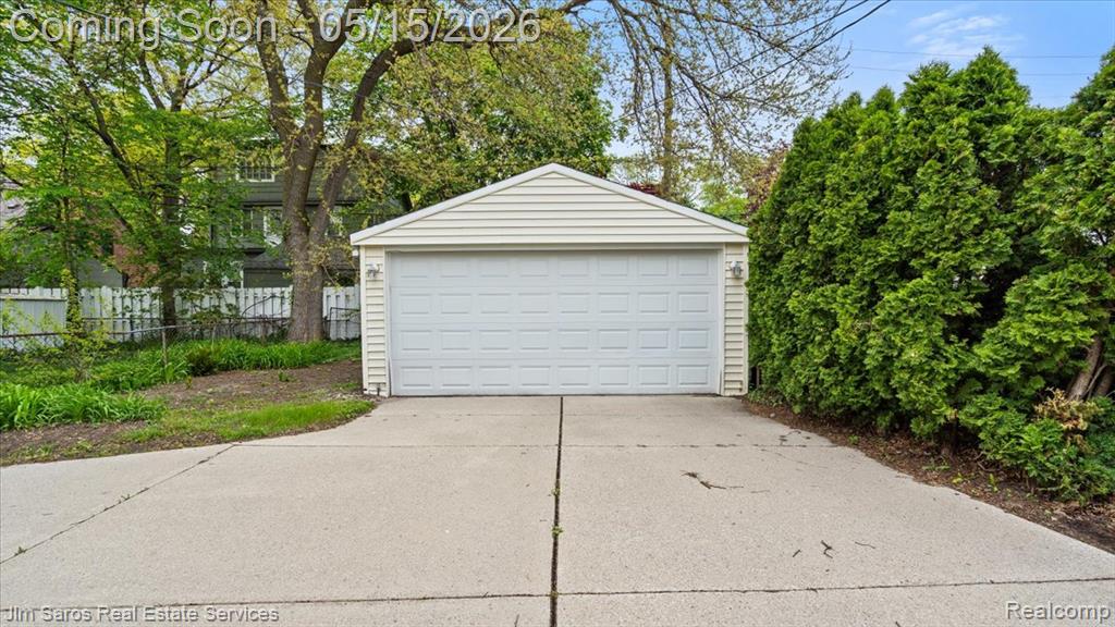124 Muir Road Grosse Pointe, MI 48236 - Photo 18 of 21