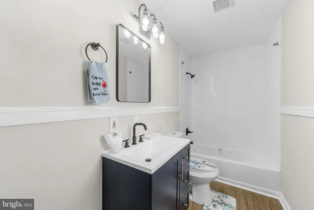 $329,000 | 3320 West 3rd Street, Marcus Hook, PA 19061