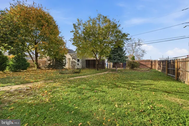 $329,000 | 3320 West 3rd Street, Marcus Hook, PA 19061