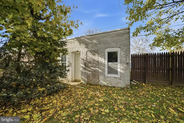 $329,000 | 3320 West 3rd Street, Marcus Hook, PA 19061