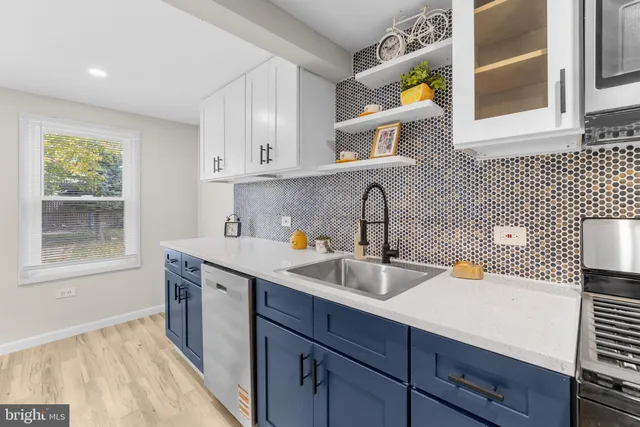 $329,000 | 3320 West 3rd Street, Marcus Hook, PA 19061