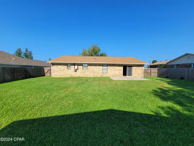 $1,950 | 1425 South Gay Avenue, Panama City, FL 32404