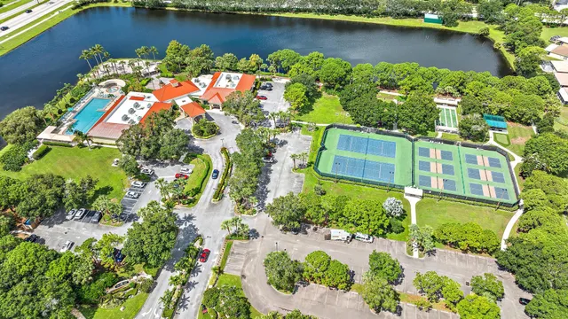 $290,000 | 381 Northwest Sherry Lane, Port St. Lucie, FL 34986