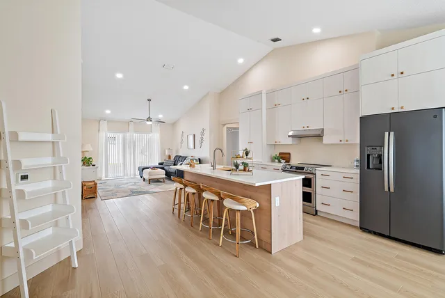 $290,000 | 381 Northwest Sherry Lane, Port St. Lucie, FL 34986