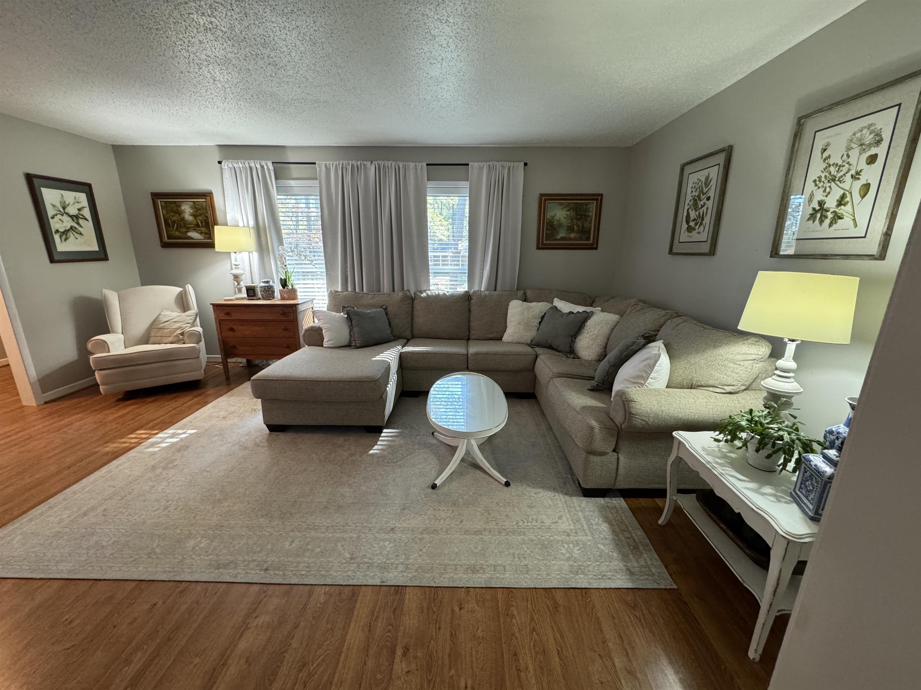 440 Dogwood Drive Jackson, AL 36545 - Photo 11 of 37 Living Room