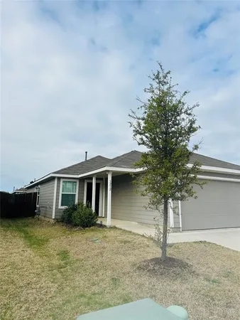 $2,100 | 3212 Coyote Way, McKinney, TX 75071